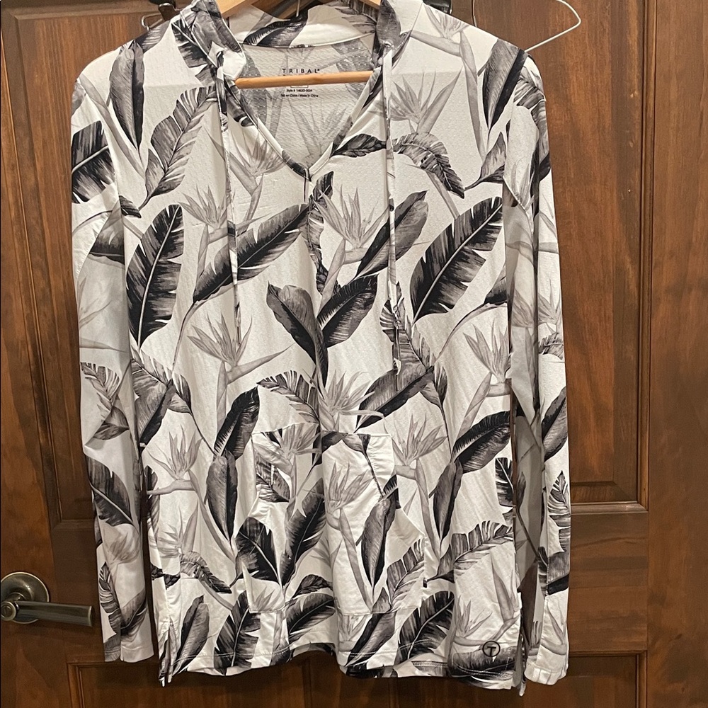 Tribal Black and White Leaf Print Jacket